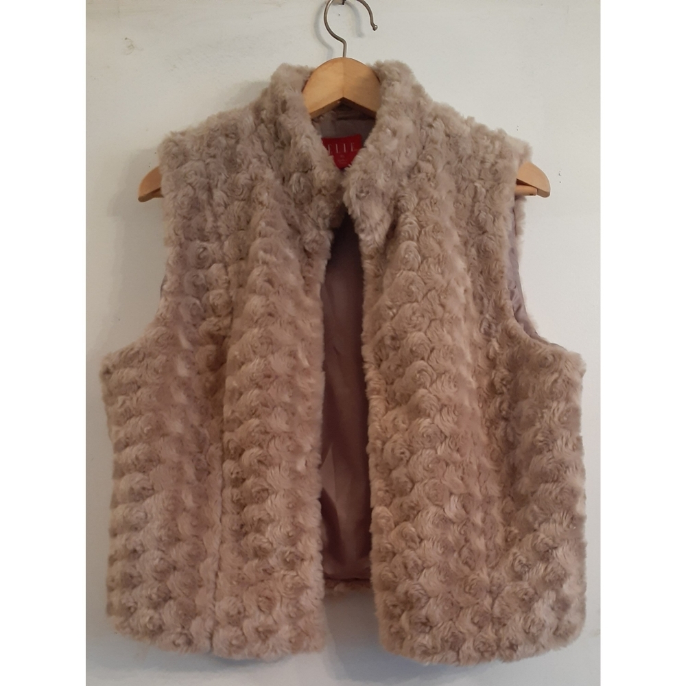 |Elle Faux Fur Vest|